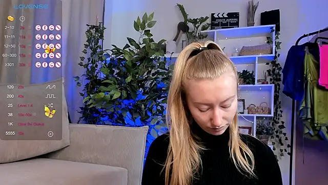 Snapshot of Rachel_Rut chatting on 09.30.25 Rachel Rut online show from 09.30.25