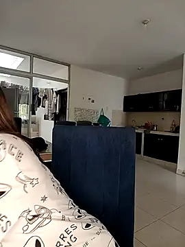 Lili Bykers online show from 10.23.25