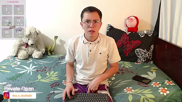 Tina 4 Charlie online show from 10.13.25