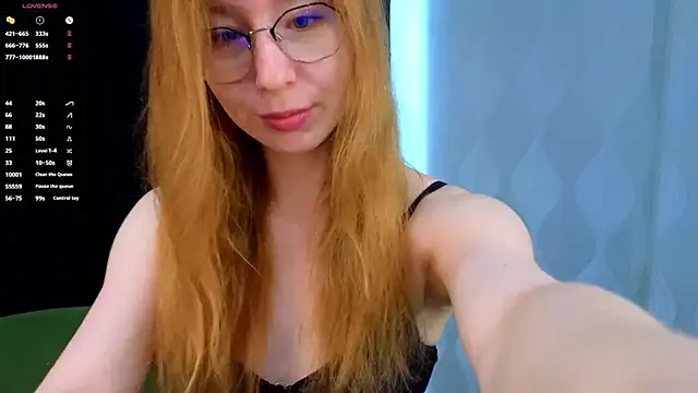 Snapshot of MarjorieBrown chatting on 09.22.25 MarjorieBrown online show from 09.22.25