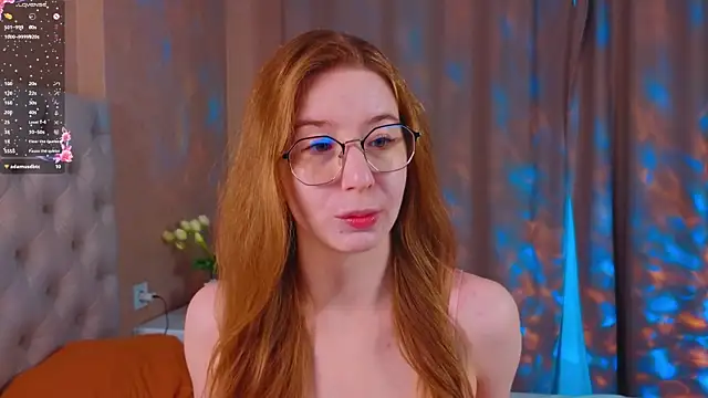 Snapshot of MarjorieBrown chatting on 10.07.25 MarjorieBrown online show from 10.07.25