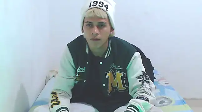 Snapshot of lu_nastyboy18 chatting on 02.22.25 lu nastyboy18 online show from 02.22.25