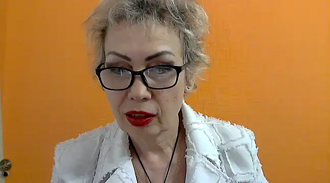 NessyJenixs online show from 02.14.25