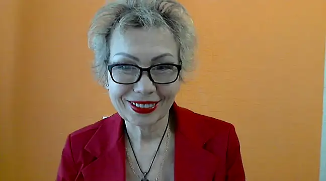 NessyJenixs online show from 02.16.25