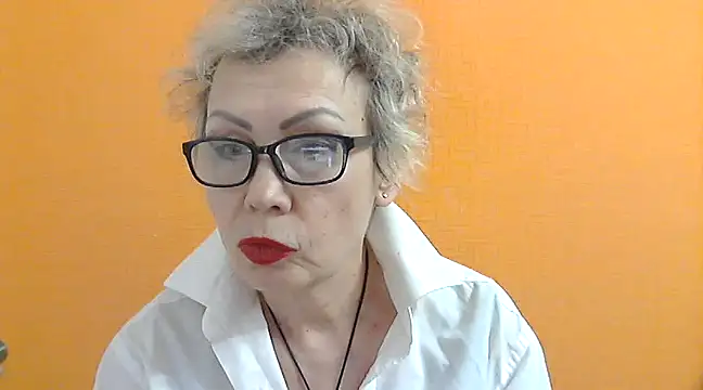 NessyJenixs online show from 03.02.25