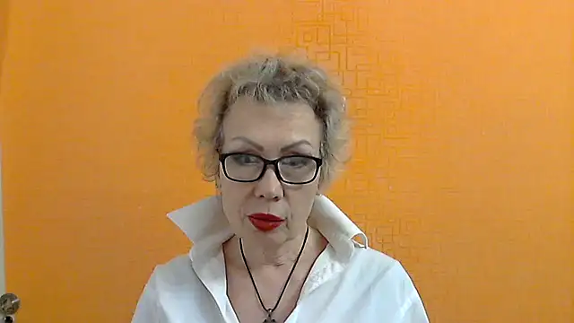 NessyJenixs online show from 03.15.25