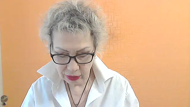 NessyJenixs online show from 03.18.26