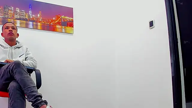 Snapshot of carlos_alber12 chatting on 02.16.25 carlos alber12 online show from 02.16.25