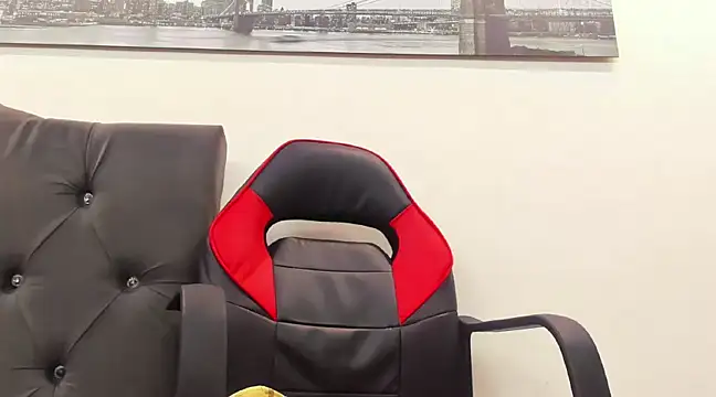 Snapshot of carlos_alber12 chatting on 03.08.25 carlos alber12 online show from 03.08.25