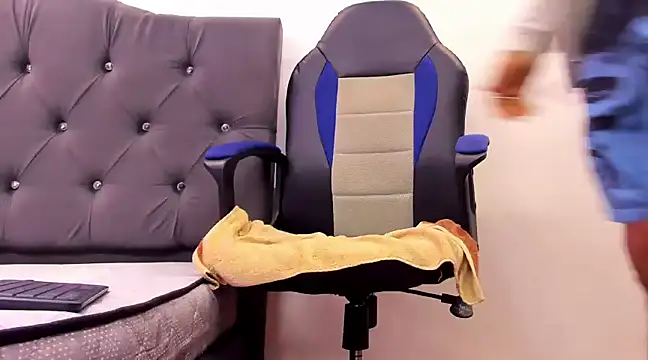 Snapshot of carlos_alber12 chatting on 03.09.25 carlos alber12 online show from 03.09.25