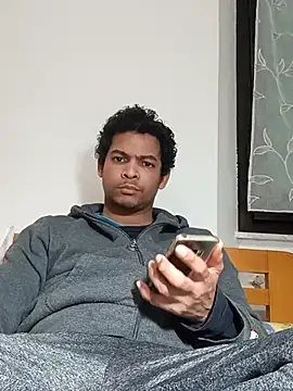 Snapshot of cingonduro chatting on 02.14.26 cingonduro online show from 02.14.26