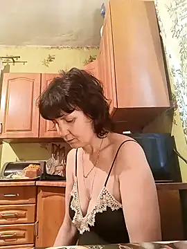 Laura Kiss online show from 01.18.25