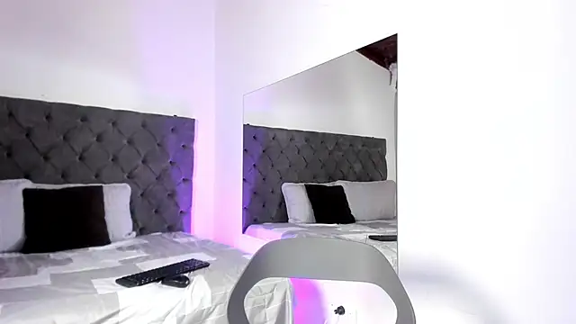 Alahia Am online show from 03.12.25