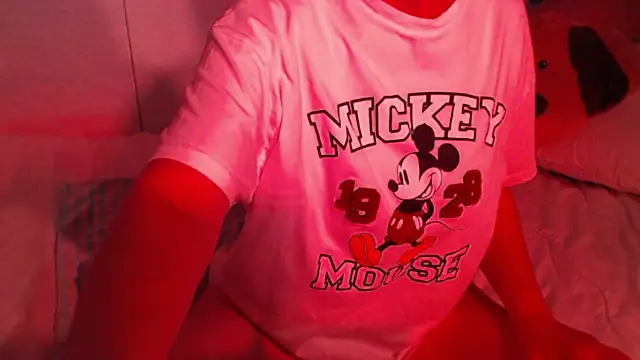 Snapshot of sweetchani666 chatting on 11.16.25 sweetchani666 online show from 11.16.25