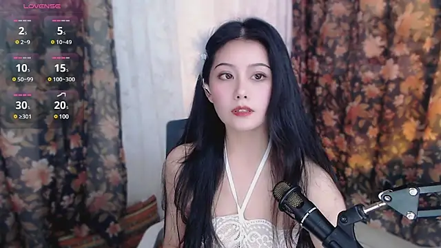 cat-lady-6688 online show from 02.26.25