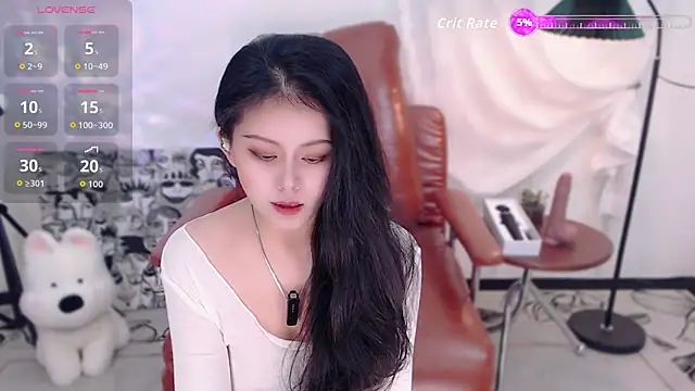 cat-lady-6688 online show from 11.02.25