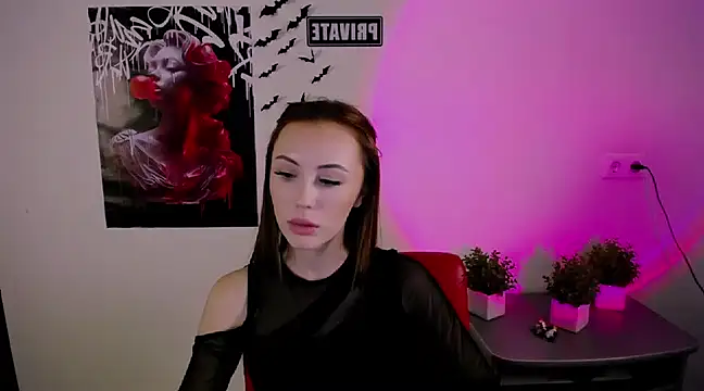 Snapshot of Nikonara_Love chatting on 03.08.25 Nikonara Love online show from 03.08.25