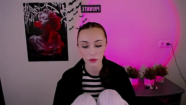 Snapshot of Nikonara_Love chatting on 03.12.25 Nikonara Love online show from 03.12.25