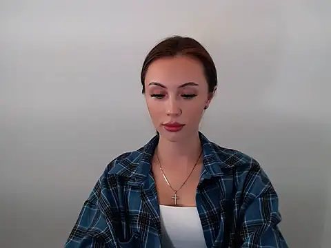 Nikonara Love online show from 09.21.25