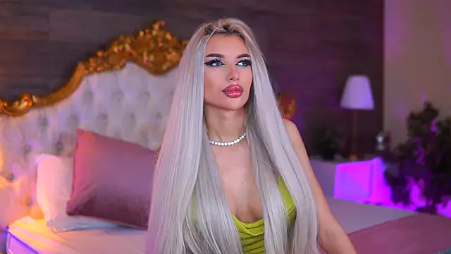 Juicy Jessye online show from 12.17.25