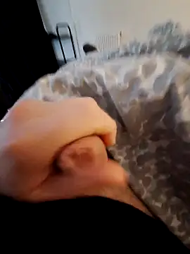 bongish20010 online show from 02.17.25