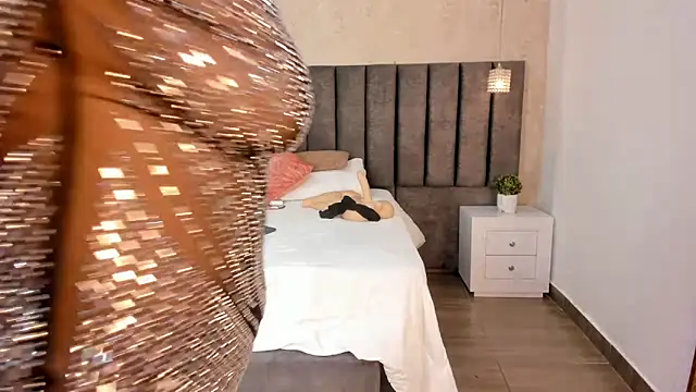 Mara Torres1 online show from 02.09.25