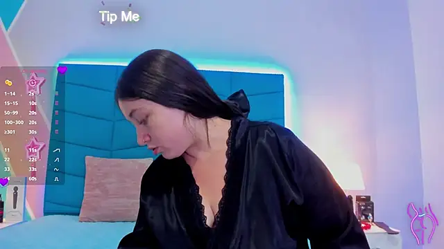 Snapshot of Luciana_brown_ chatting on 01.25.25 Luciana brown  online show from 01.25.25