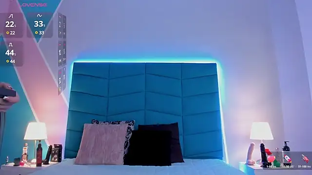 Snapshot of Luciana_brown_ chatting on 02.04.25 Luciana brown  online show from 02.04.25