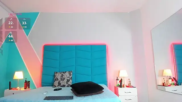 Snapshot of Luciana_brown_ chatting on 02.10.25 Luciana brown  online show from 02.10.25