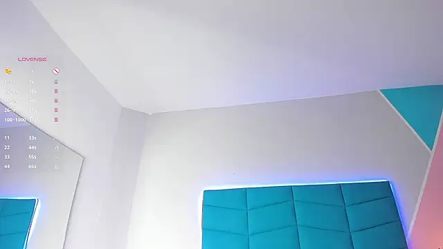 Snapshot of Luciana_brown_ chatting on 03.13.25 Luciana brown  online show from 03.13.25