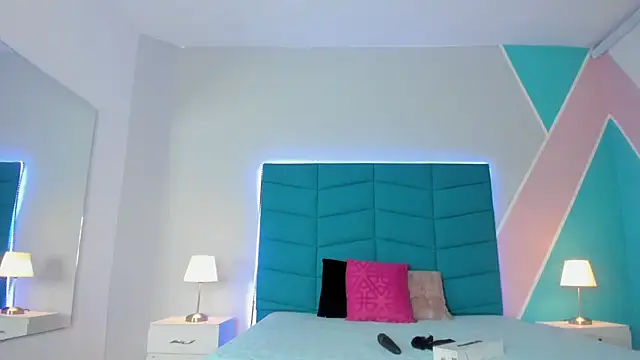 Snapshot of Luciana_brown_ chatting on 03.14.25 Luciana brown  online show from 03.14.25