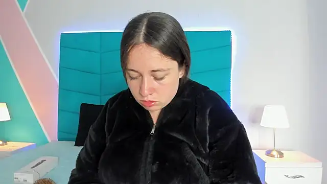 Snapshot of Luciana_brown_ chatting on 03.21.25 Luciana brown  online show from 03.21.25