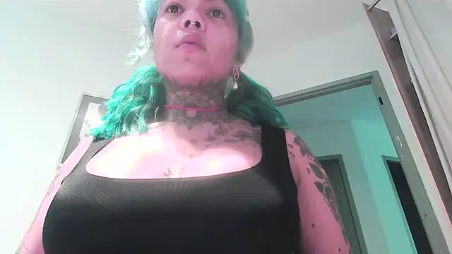 serena  vedette online show from 10.22.25