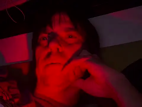 Snapshot of OnYourMarkGetSetGo chatting on 10.16.25 OnYourMarkGetSetGo online show from 10.16.25