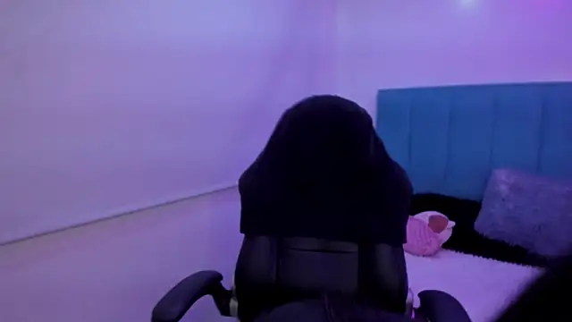 Belinda Braund online show from 09.22.25