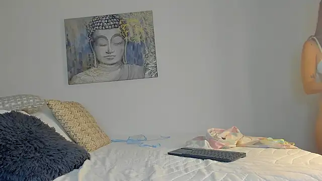 Melina Cooper  online show from 03.03.25