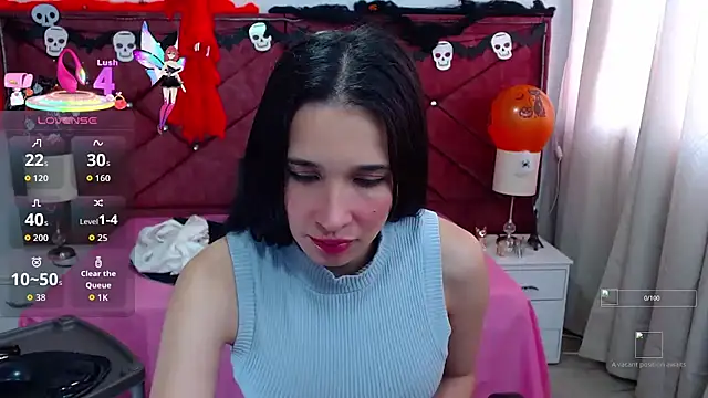 victoria adams07 online show from 10.04.25