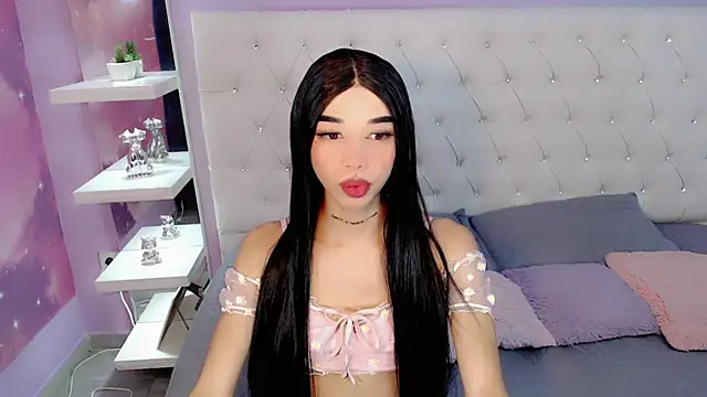 Snapshot of Rosebigcok chatting on 01.31.25 Rosebigcok online show from 01.31.25
