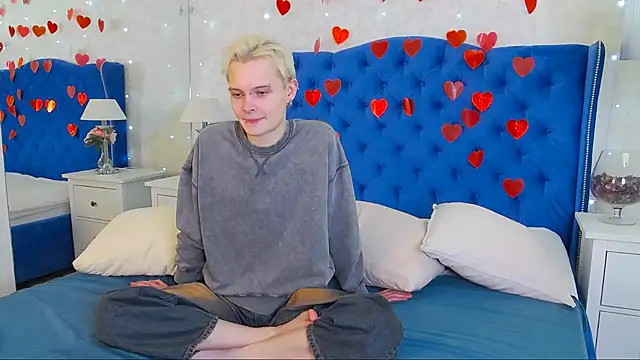 Snapshot of DemianEnglen chatting on 02.13.25 DemianEnglen online show from 02.13.25