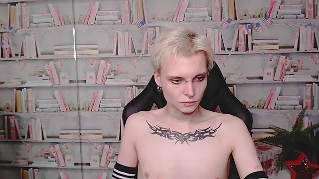 Snapshot of DemianEnglen chatting on 03.03.25 DemianEnglen online show from 03.03.25