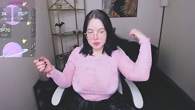 Manic pixie  online show from 12.04.25