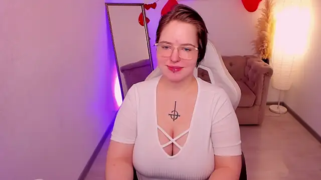 Manic pixie  online show from 02.21.26