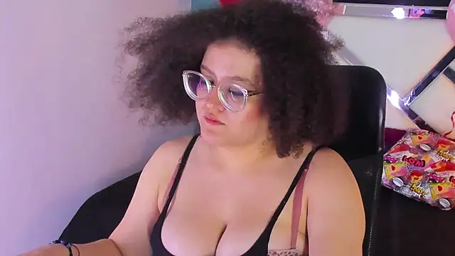 Snapshot of lilith_mesa chatting on 02.24.25 lilith mesa online show from 02.24.25