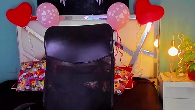 Snapshot of lilith_mesa chatting on 02.24.25 lilith mesa online show from 02.24.25