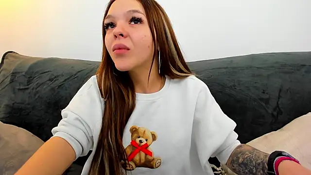 Daisy Abby online show from 02.18.25