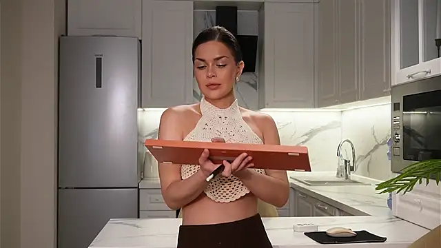 Sofa 01 online show from 12.05.25