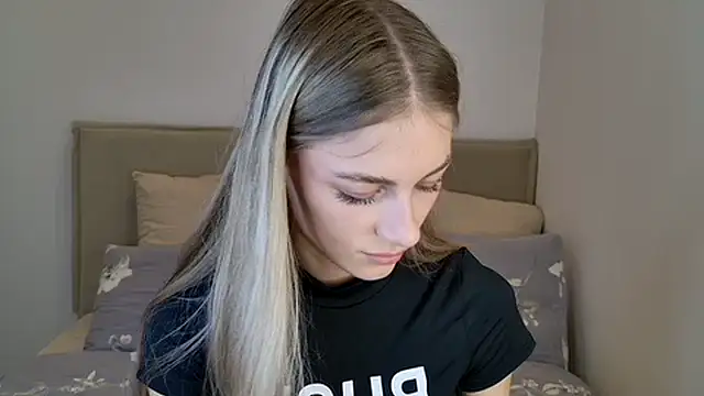 GabriellaOlsen online show from 10.19.25