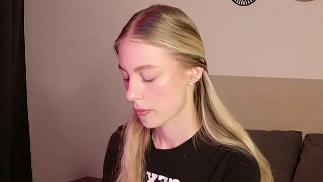 GabriellaOlsen online show from 04.11.26