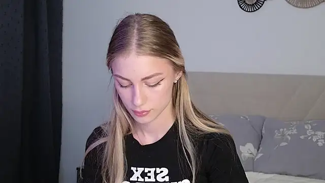 Snapshot of GabriellaOlsen chatting on 05.29.26 GabriellaOlsen online show from 05.29.26