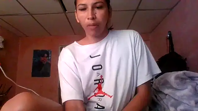 Snapshot of ammy_lee20 chatting on 01.08.25 ammy lee20 online show from 01.08.25